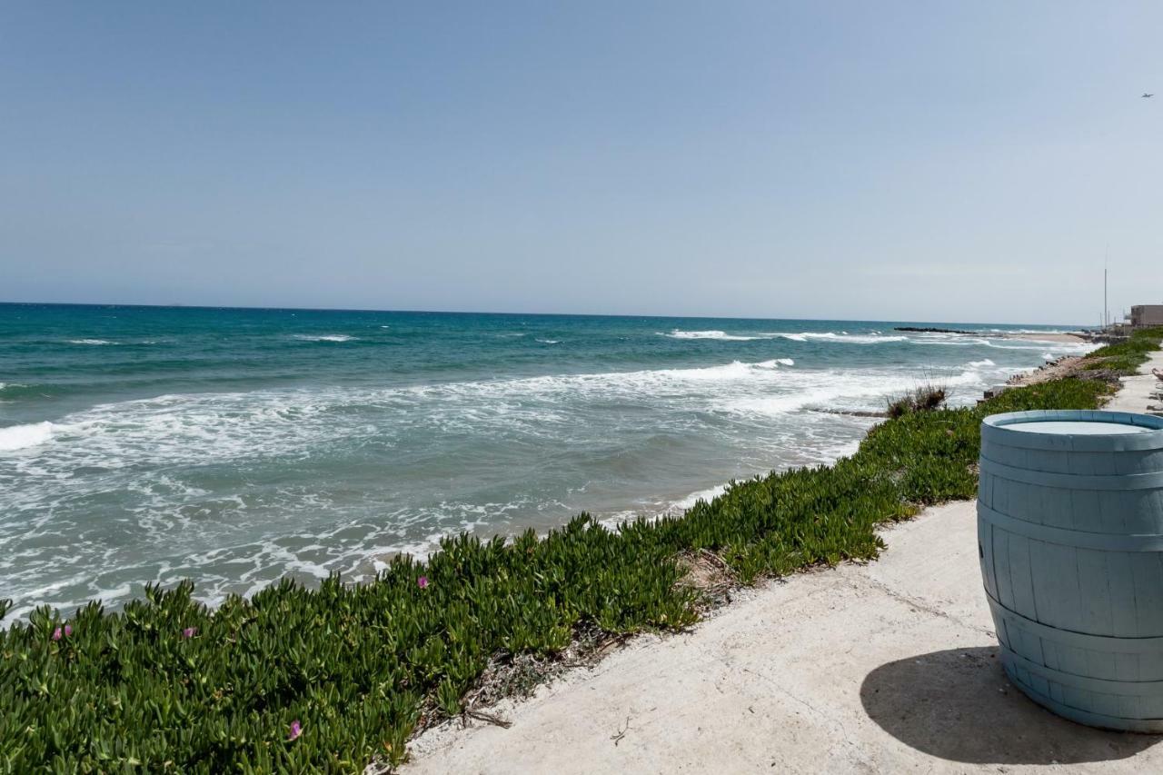 Pebble, An Idyllic Seaside Suite Kokkini Hani 外观 照片